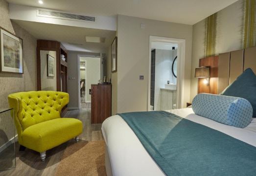 2. 위치우드 파크..