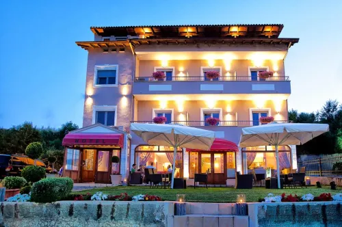 Anastassiou Hotel - Bike and Motorcycle Friendly Hotel Hotels in Mesopotamia