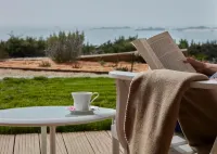 Manoir de Lan Kerellec Hôtels à : Pleumeur-Bodou