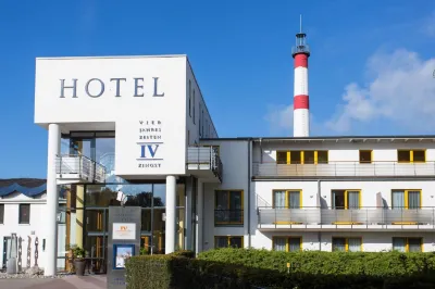 Resort Hotel IV Jahreszeiten Zingst Hotels in Karnin