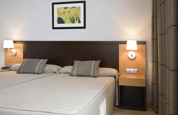 布爾戈城堡酒店