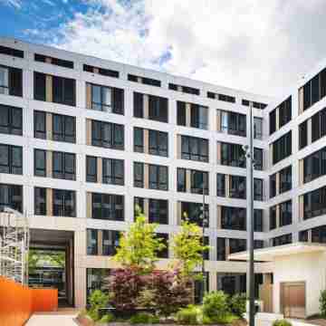 Meininger Hotel Genève Centre Charmilles Hotel Exterior