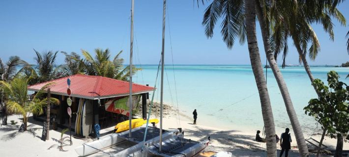 Si! Beach House Hotels in Dhiffushi