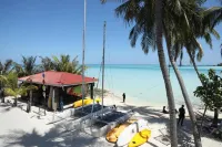 Si! Beach House Hotels in Dhiffushi