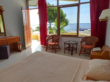 Bukit Kenari Hotel & Restaurant