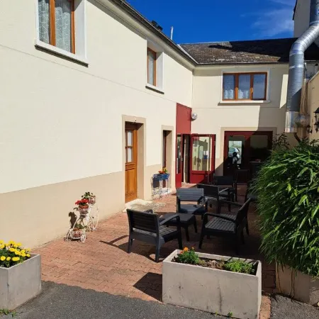 Logis hôtel Au Relais Nivernais