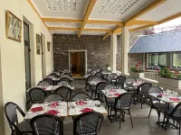 Grand Hôtel du Parc Hotels in Saint-Julien-dArpaon