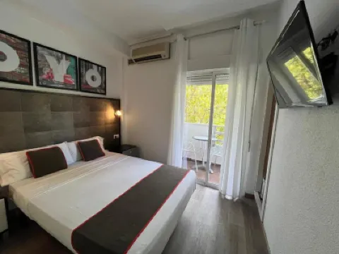 ハロー フェリア Edificio Mirador周辺のホテル