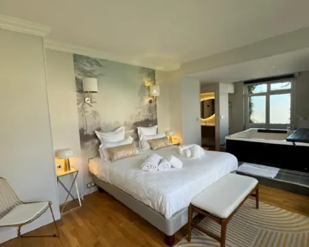 Erawan Boutique Hotel Hotels in Evreux