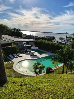 Río Arriba Suites & Apartments & Restó - Апартаменты