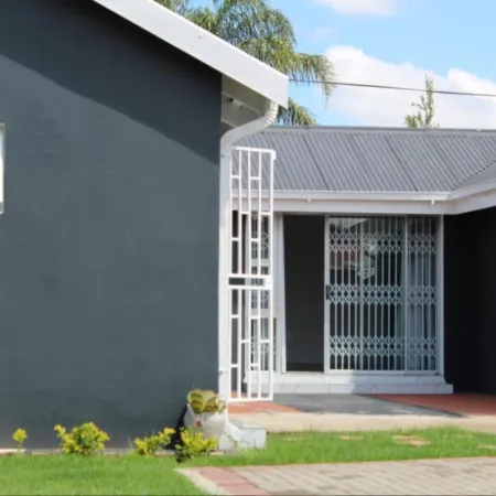 Newcastle Thully Guest House