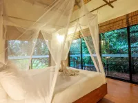 Anurak Community Lodge Hotels in Phanom