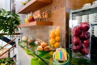 Pelican Bay Hotel - Breakfast
