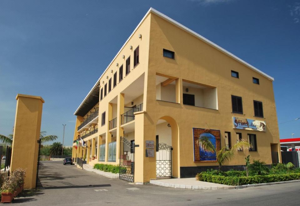 hotel overview picture