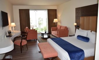 Defence Raya Golf & Country Club