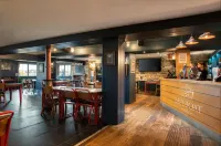 Lifeboat Inn