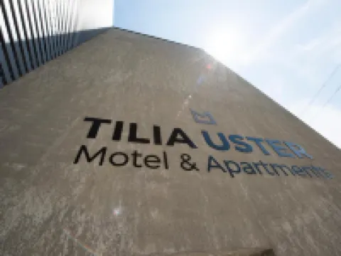 호텔 틸리아 유스터 호텔