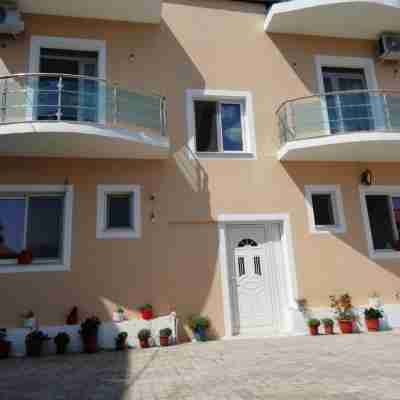 Araniti Apartment Hotel Exterior