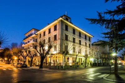 Hotel Byron Hotels near Terme del Tettuccio