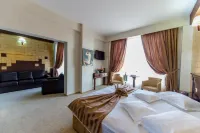 Hotel Rexton Hotel di 