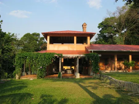 La Villa de Soledad Отели в г. Салитран