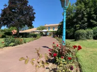 Le Melchior Hotels near Château de Sours