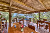 Oasis Bluff Beach - breakfast