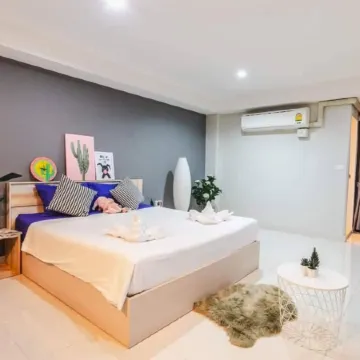 Ploen Ploen Residence