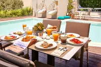 Mystery Skiathos Luxury Residence - breakfast