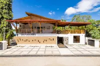 Cafe Playa Negra Hotel Hotels in Los Pargos