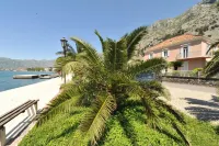 Apartments Marilu Hotels in Dobrota