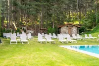 Kashmir Wellness & Spa Hotel Adults Only - Pools