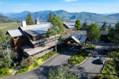 Sun Mountain Lodge Hotels in Okanogan County