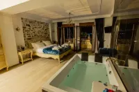 VIP Lepanto Port Suites Hotels in Навпакт