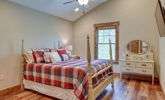 Smoky Mountain Cabin Rental Game Room, Fire Pit!