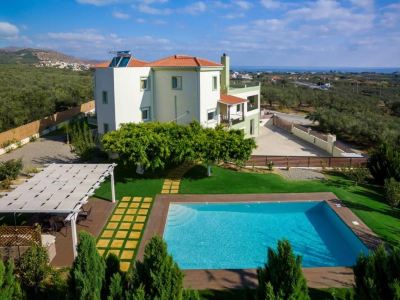 Villa Dimokratia