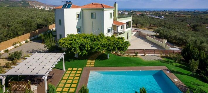 Villa Dimokratia Hotels in Kolimvari