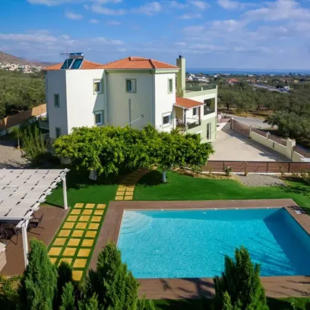 Villa Dimokratia