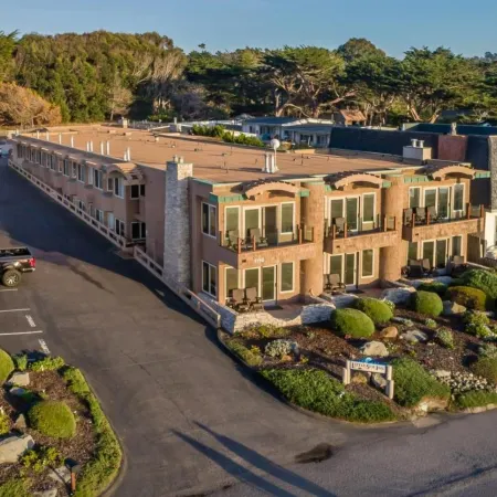 Little Sur Inn