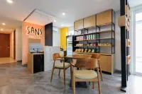Sans Hotel Pesona Bekasi Hotel di Bekasi Barat
