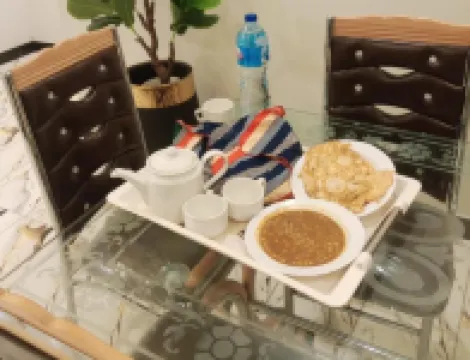 Dove Inn Hotel Wahdat Road