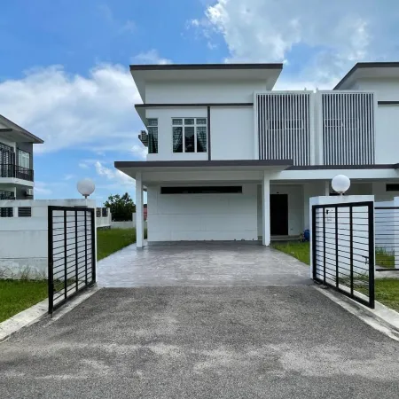 Desaru Arcadia Villa with Pool Table, Outdoor BBQ, Indoor Steamboat by Beestay