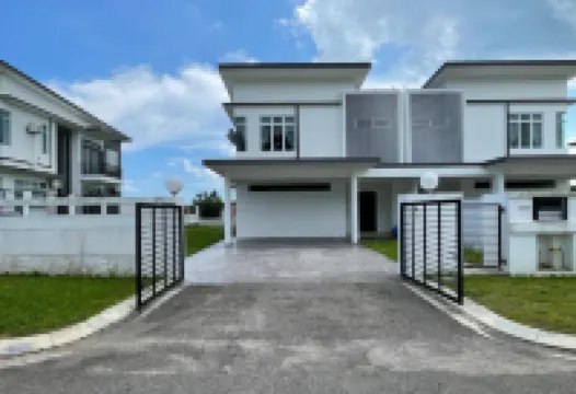 Desaru Arcadia Villa with Pool Table, Outdoor BBQ, Indoor Steamboat by Beestay