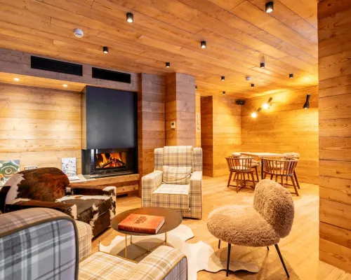 Le Mallet, Courmayeur, Alpine Homesuite Hotels near Chiecco
