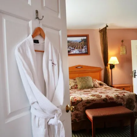 Chardonnay Lodge