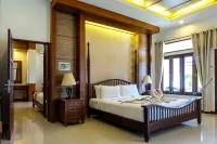 Bhu Tarn Koh Chang Resort & Spa Hotels near Khlong Phlu Waterfall
