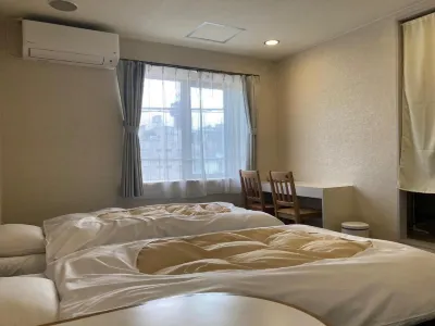 J-Hoppers Beppu Guesthouse Hotels near COSMOS