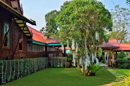 Baan Kornnara Resort