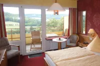 Wohlfühlhotel "Waldcafé Jäger" Hotels in Bad Driburg