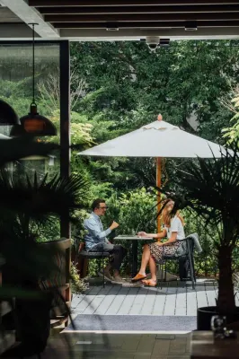 Puro Warszawa Centrum Hotel di 